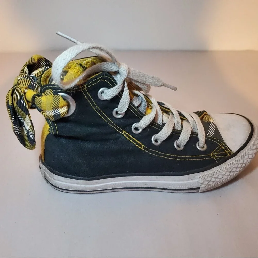 Girls Chuck Taylor All Star Bow Back Casual Sneakers Size 12
